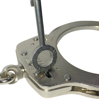 Smith & Wesson Model 100 Chain-Linked Handcuffs